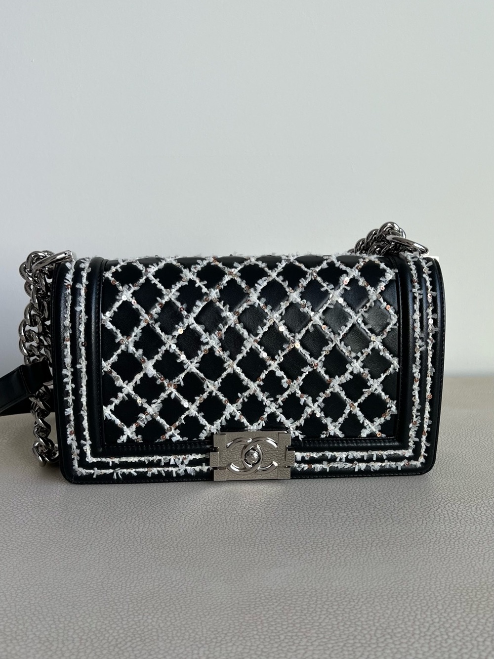 Chanel Black Quilted Calfskin Embroidered Boy Bag Medium - Picture 2 of 14